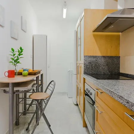 Apartment Hola Atarazanas Malaga